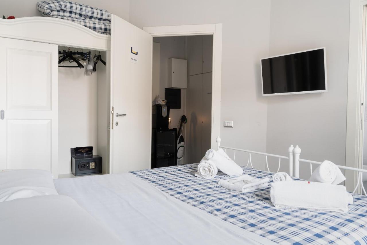 B&B Universita Νάπολη Εξωτερικό φωτογραφία