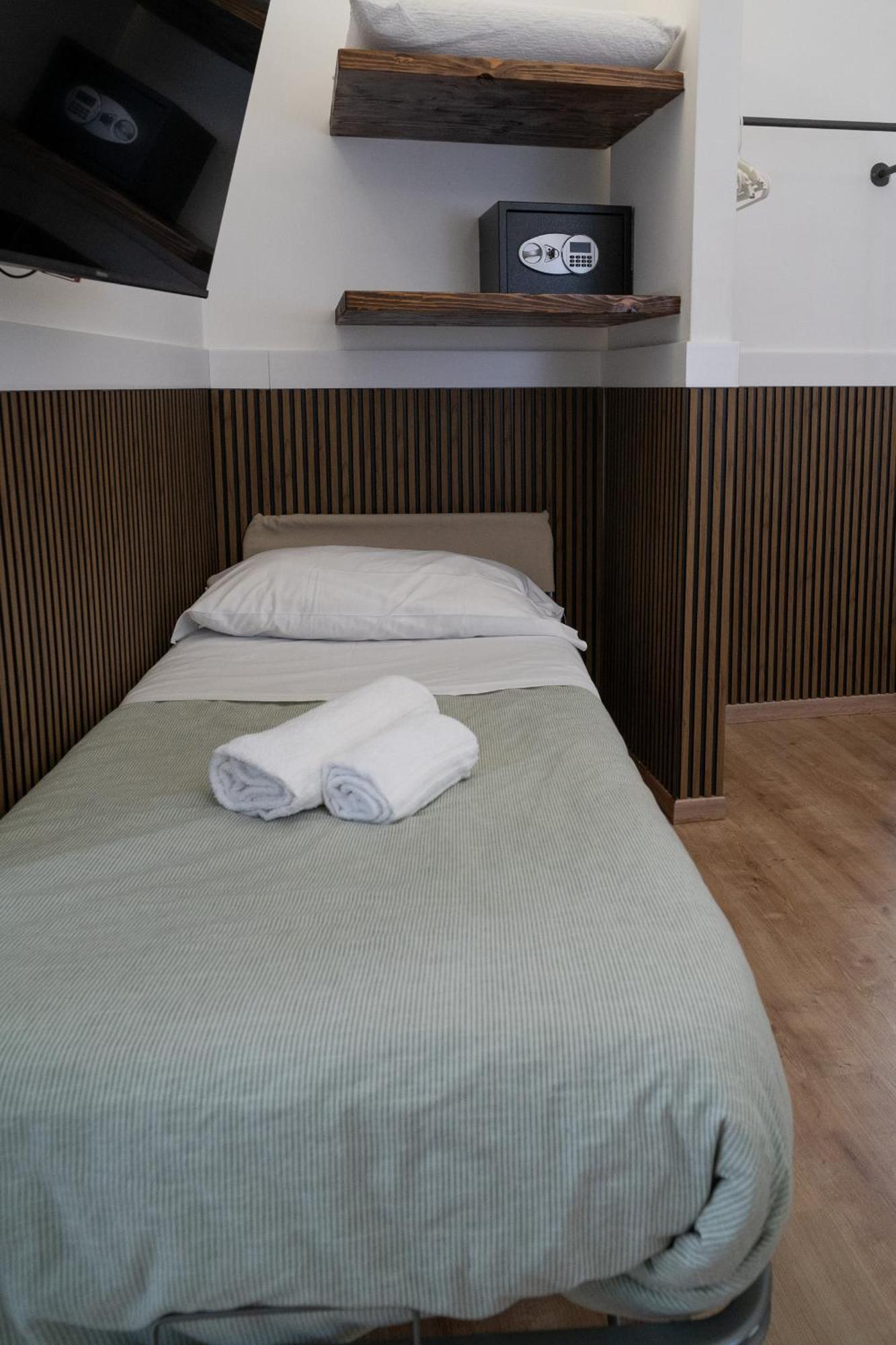 B&B Universita Νάπολη Εξωτερικό φωτογραφία